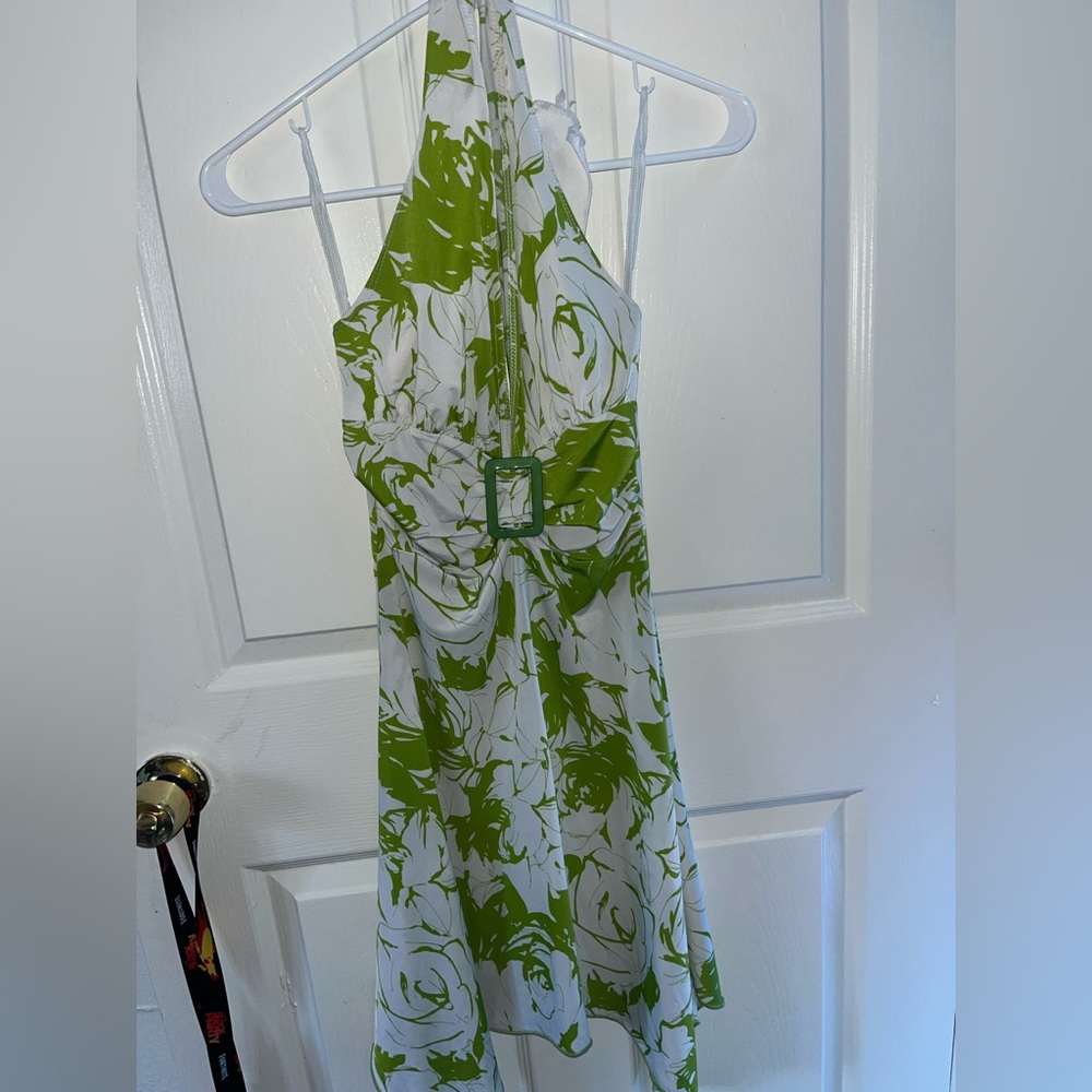 dress - Picture 2 of 3